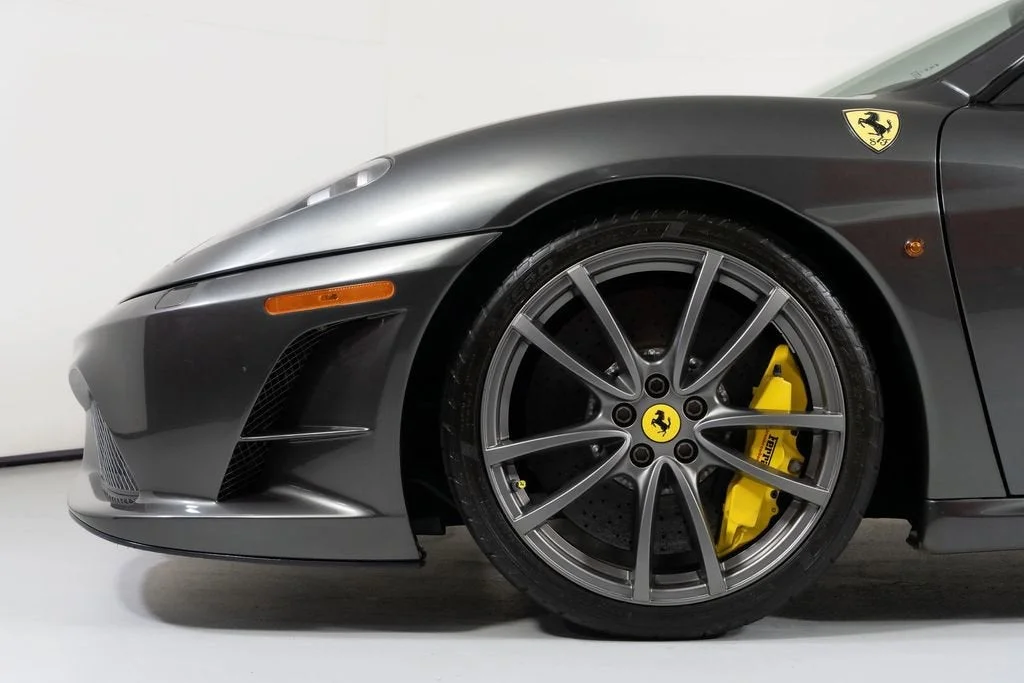 Used 2009 Grigio Silverstone Ferrari Scuderia image 12