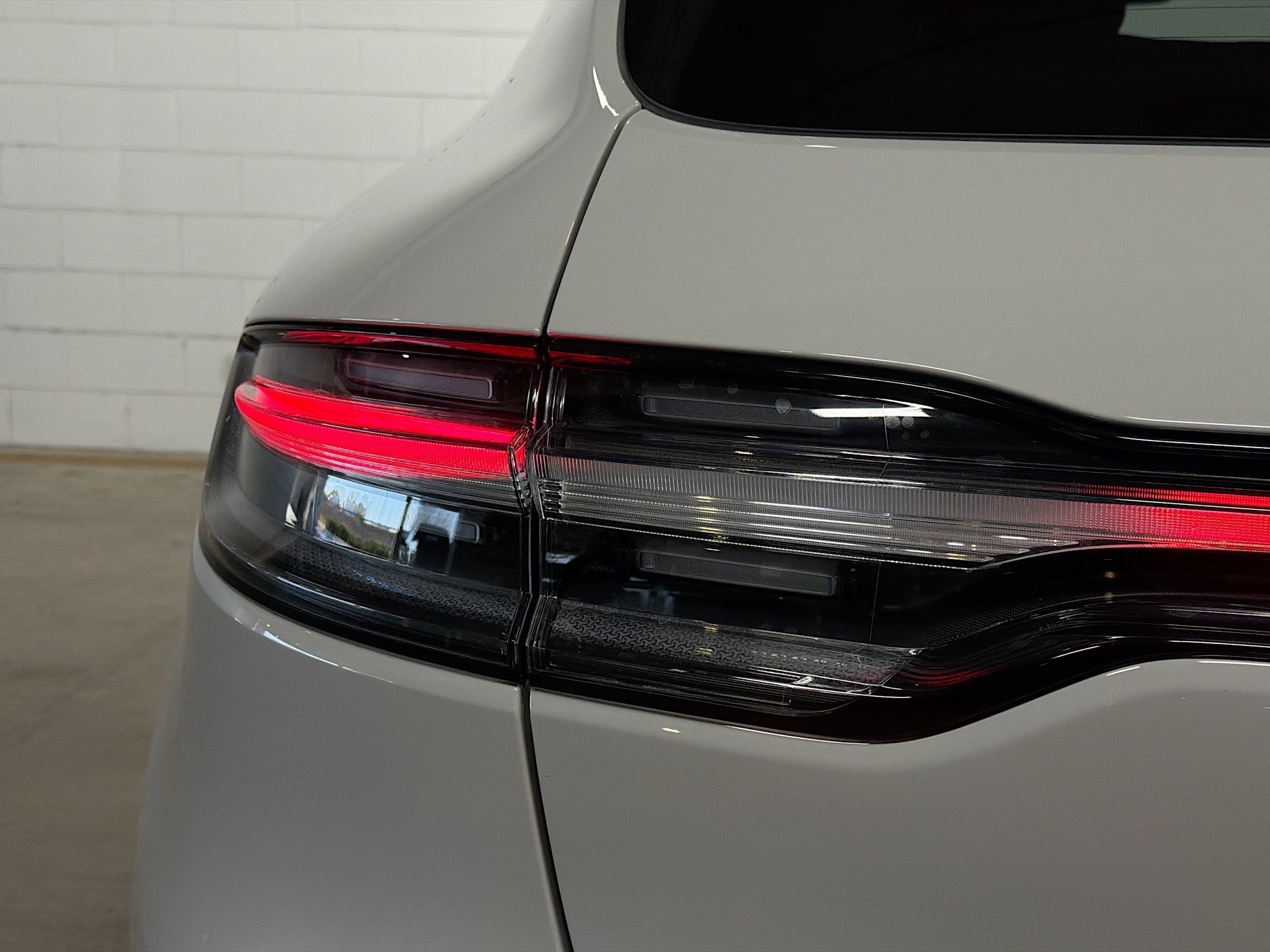 2026 Porsche Macan GTS - Photo 11