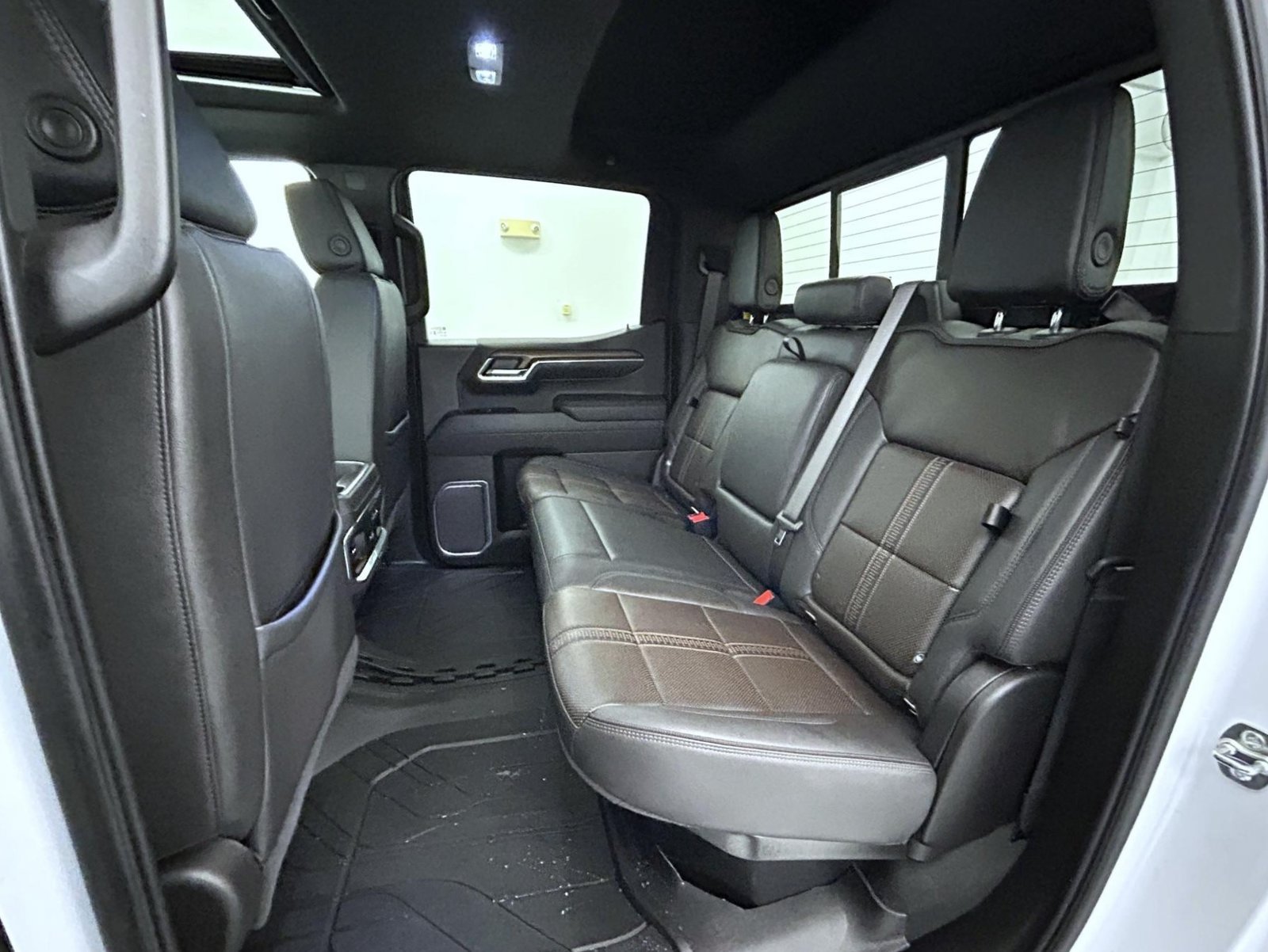 Used 2025 Beige Chevrolet High Country image 20