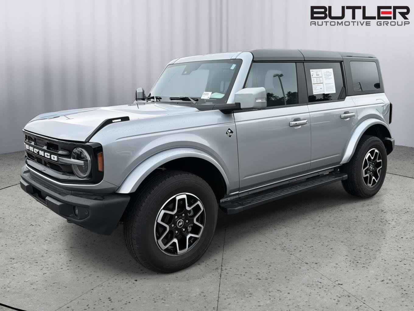 Used 2024 Iconic Silver Ford Outer Banks image 2
