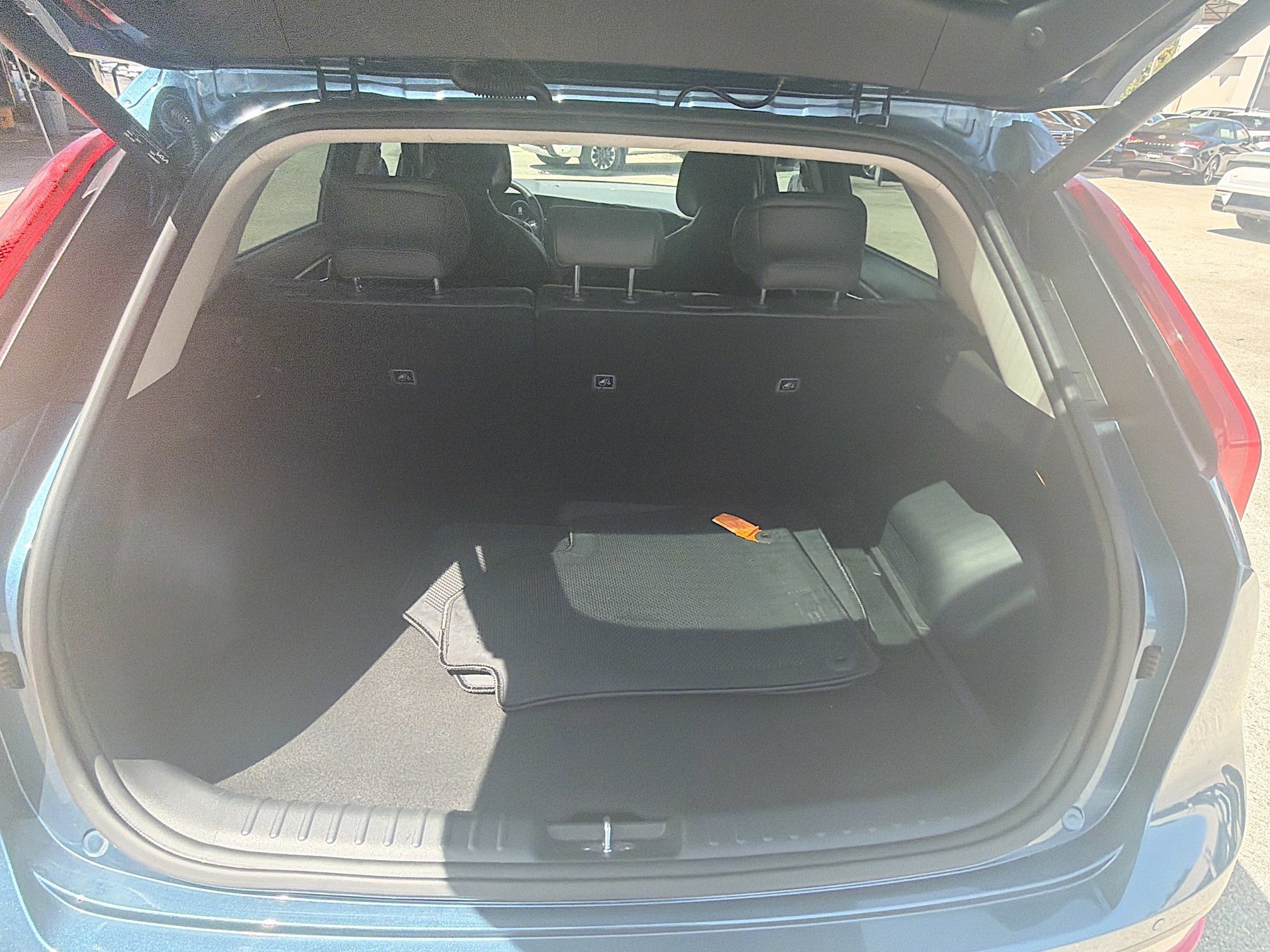 Used 2024 Mineral Blue Kia Wind image 24
