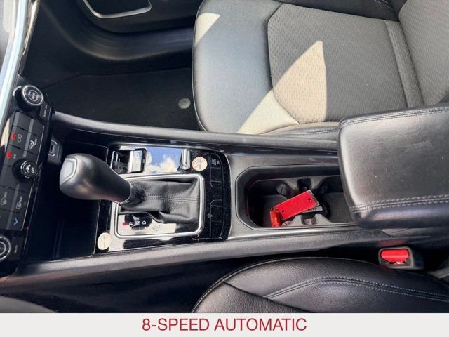 Used 2024 White Jeep Latitude image 15