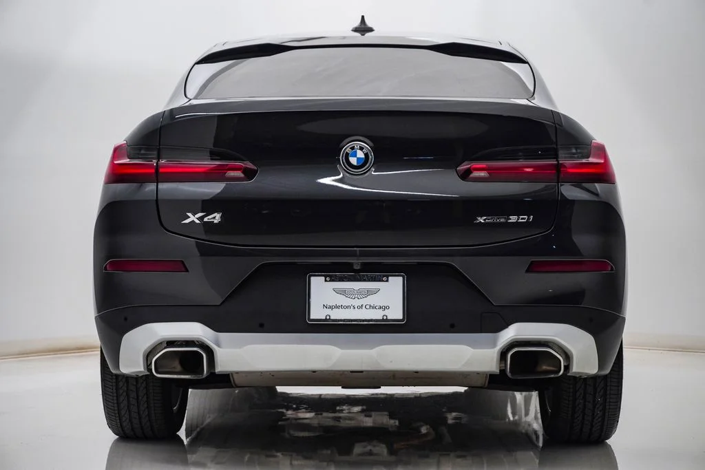 Used 2023 Dark Graphite BMW xDrive30i image 8