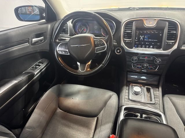 Used 2020  Chrysler Touring image 19