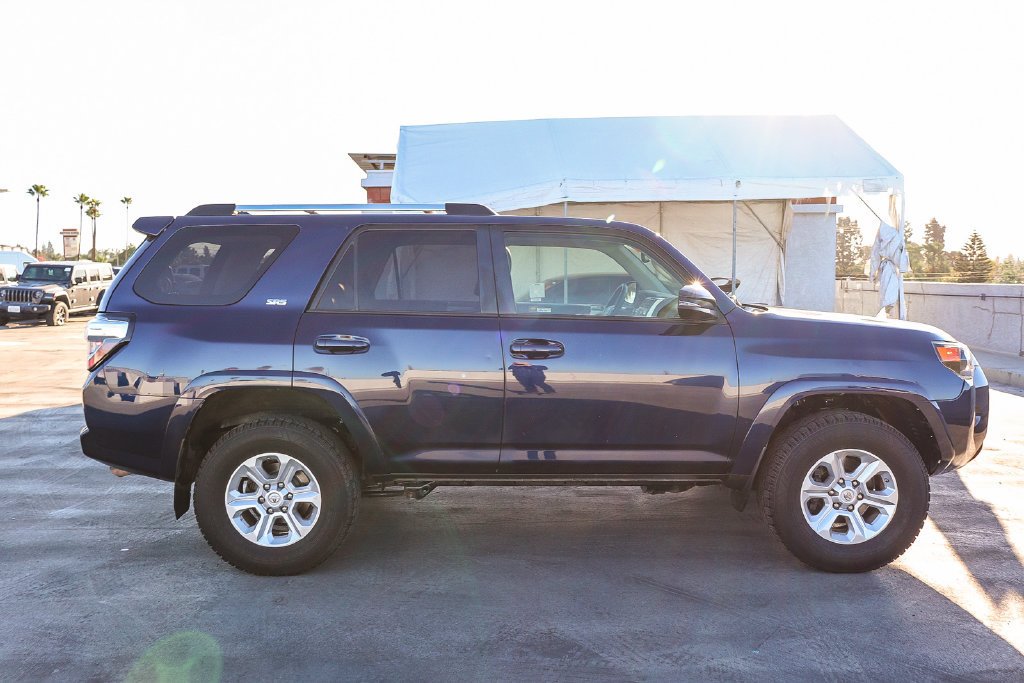 Used 2019 Nautical Blue Metallic Toyota SR5 Premium image 13