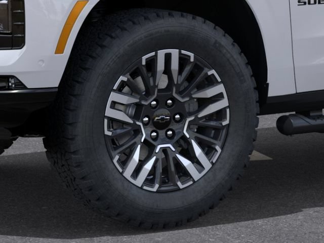 2026 Chevrolet Suburban Z71 - Photo 9
