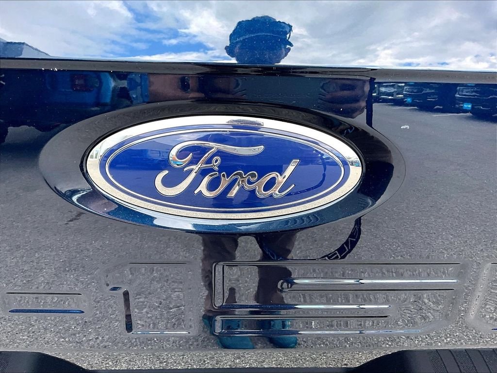 Used 2023 Blue Ford XLT image 29