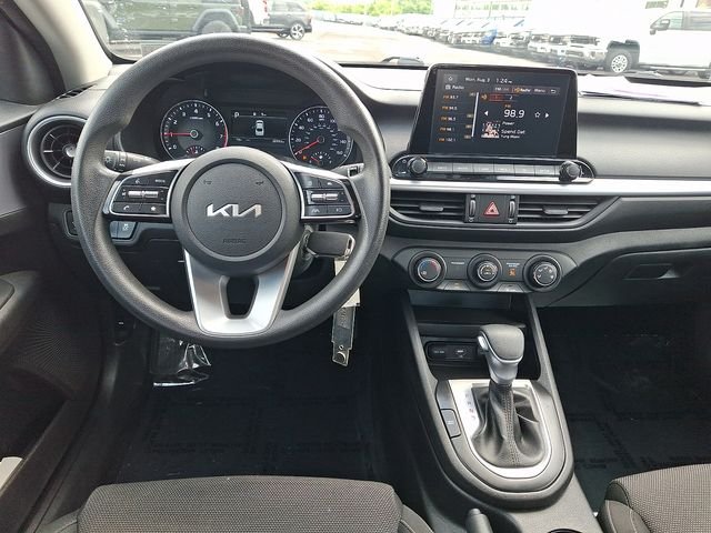 Used 2022 Gravity Gray Kia LXS image 11