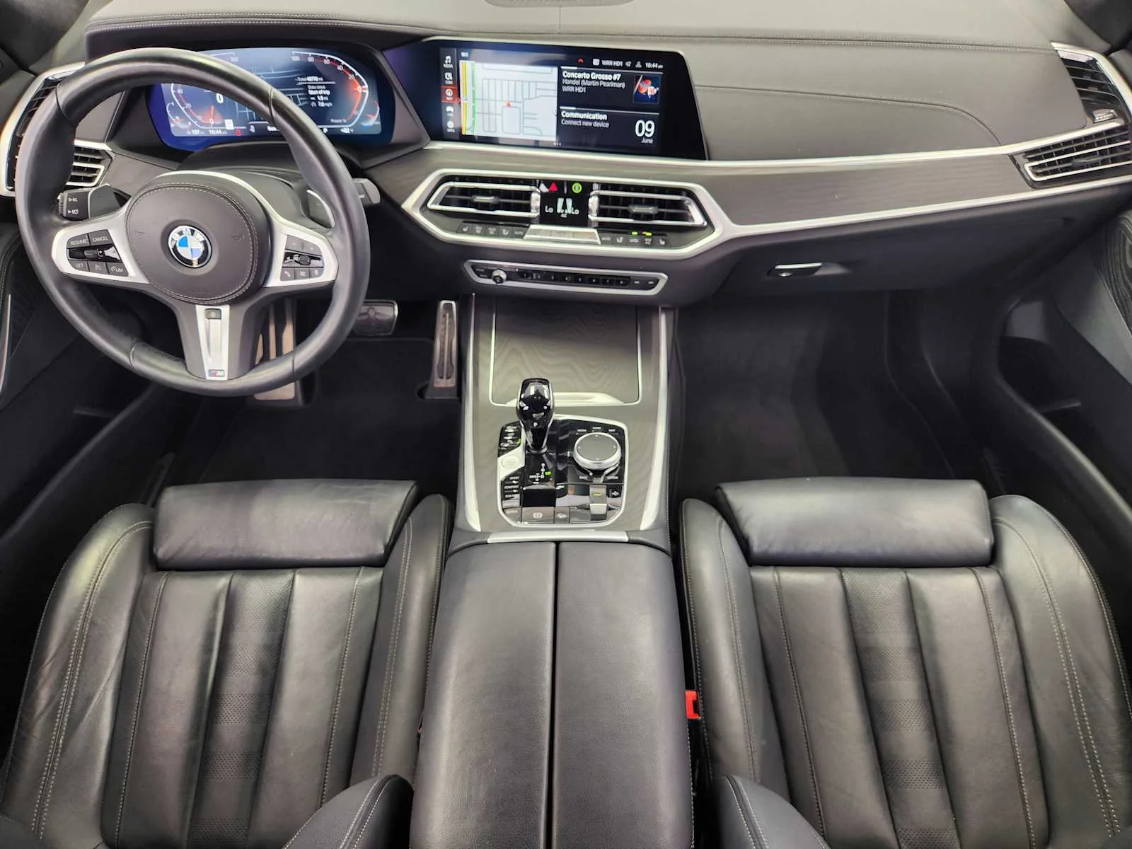 Certified Used 2022 Carbon Black Metallic BMW xDrive40i image 19