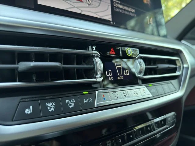 Used 2023 Gray BMW xDrive30i image 19