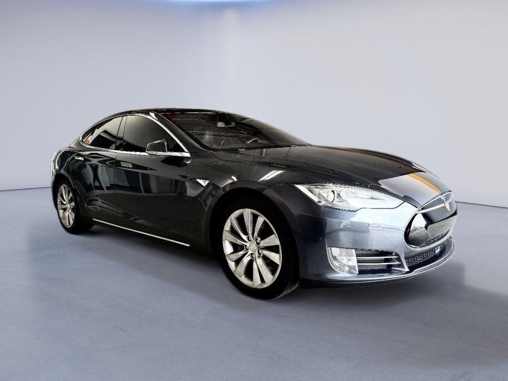 Used 2015 Tesla Model S 85D with VIN 5YJSA1E22FF118325 for sale in Albuquerque, NM