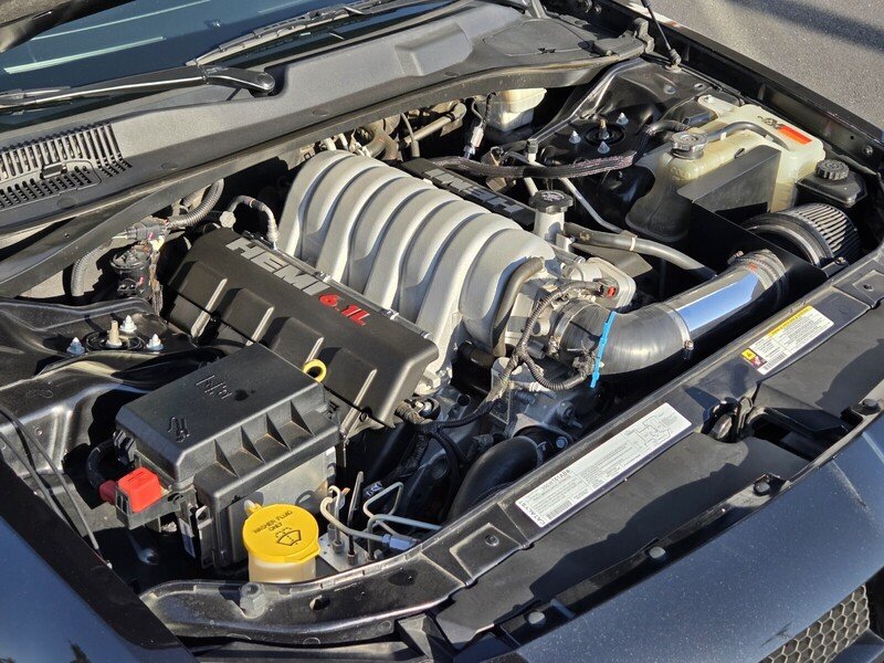 Used 2007 Black Dodge SRT8 image 24