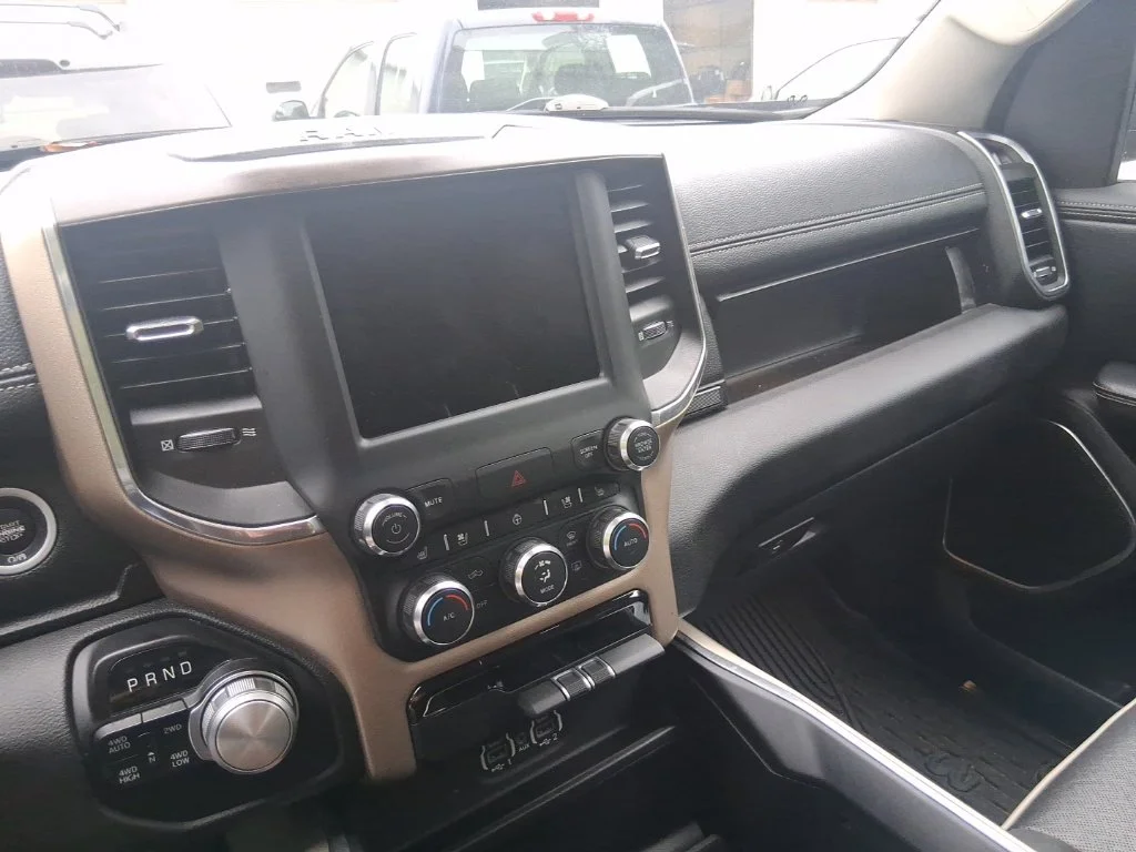 Used 2022 Black Ram Laramie image 13