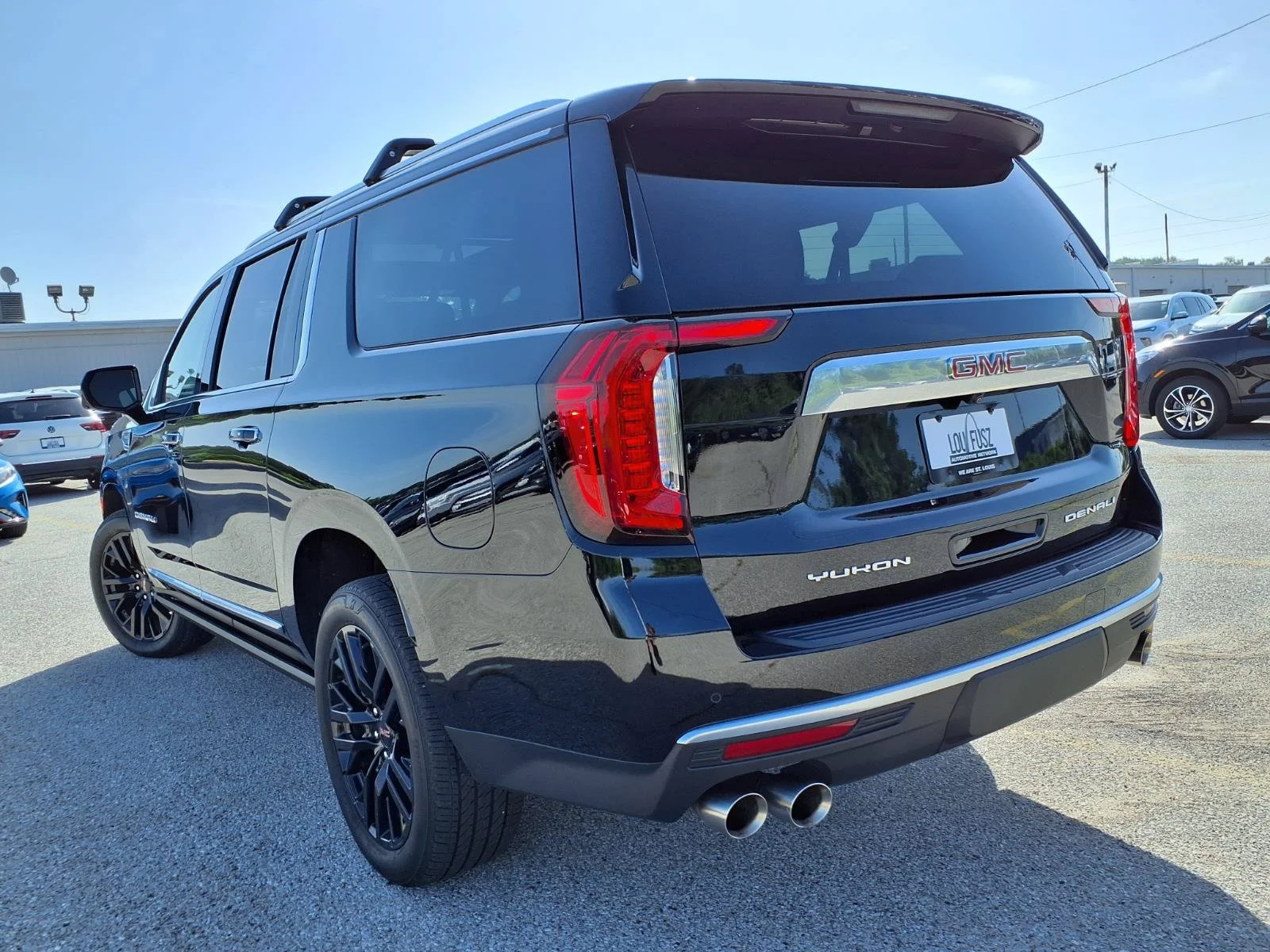 Used 2024 Onyx Black GMC Denali image 40
