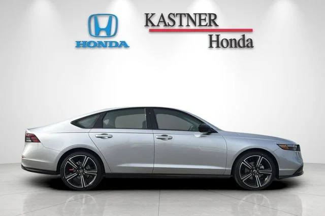 New 2026 Solar Silver Metallic Honda SE image 3