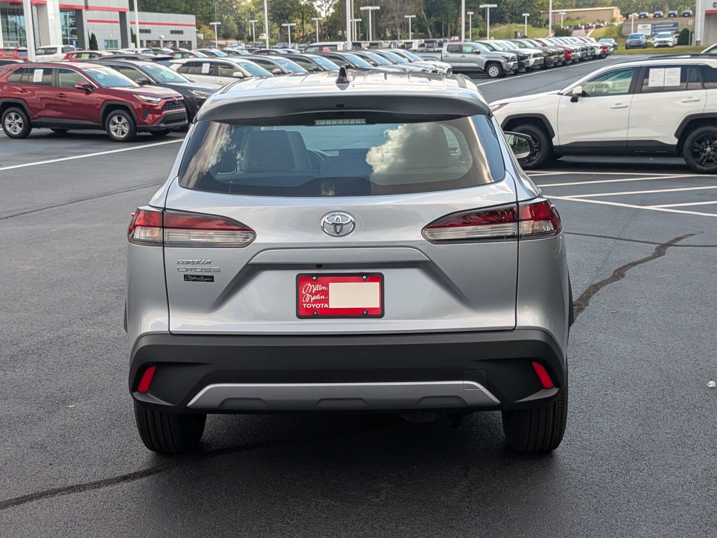 New 2026 Sonic Silver Toyota L image 5