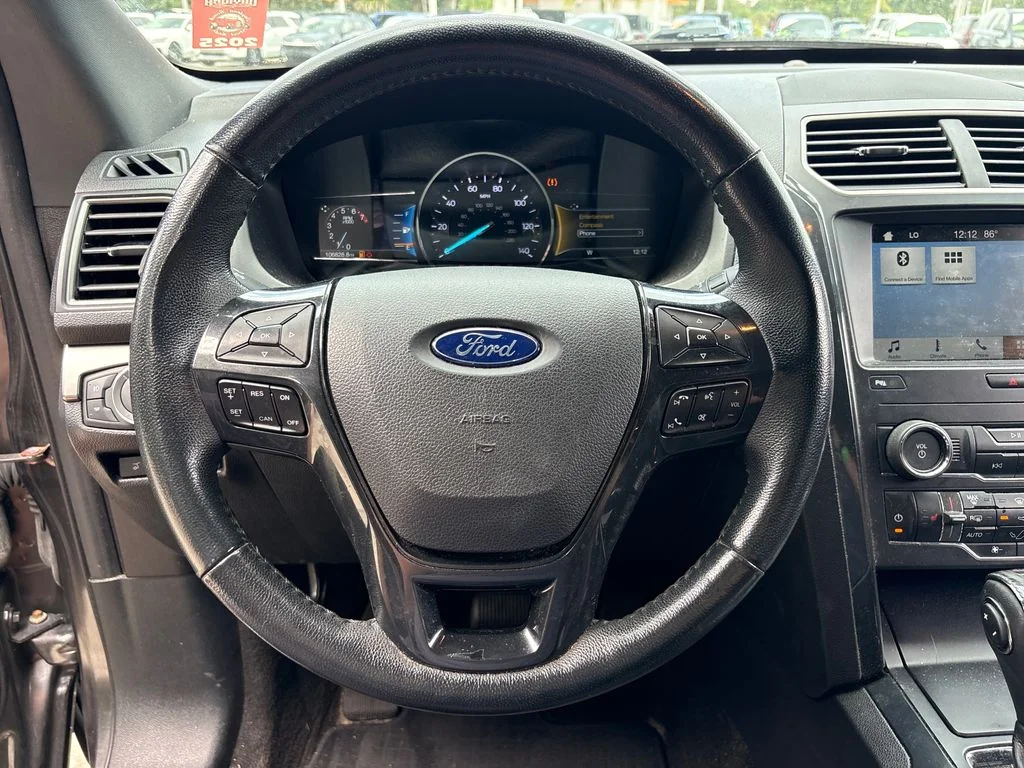 Certified Used 2018 Gray Ford XLT image 17