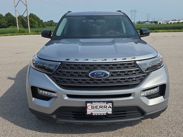 Used 2024 Silver Metallic Ford XLT image 16