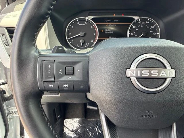Used 2025 White Nissan SV image 26