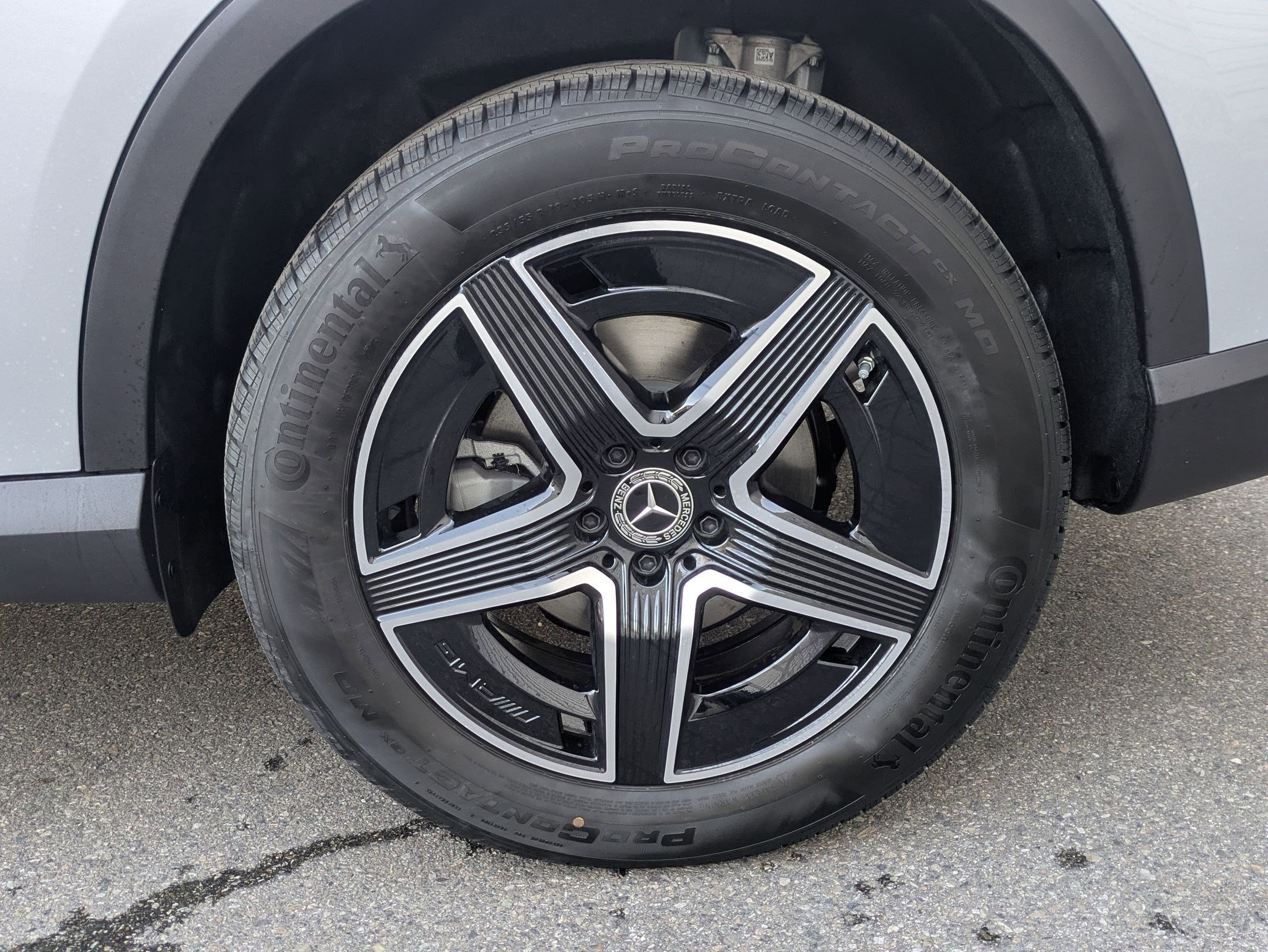 New 2026 Cirrus Silver Metallic Mercedes-Benz GLC 300 image 32