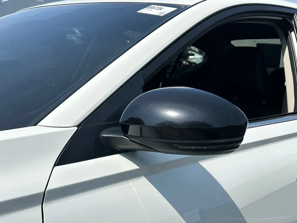 2021 Nissan Altima SR - Photo 14