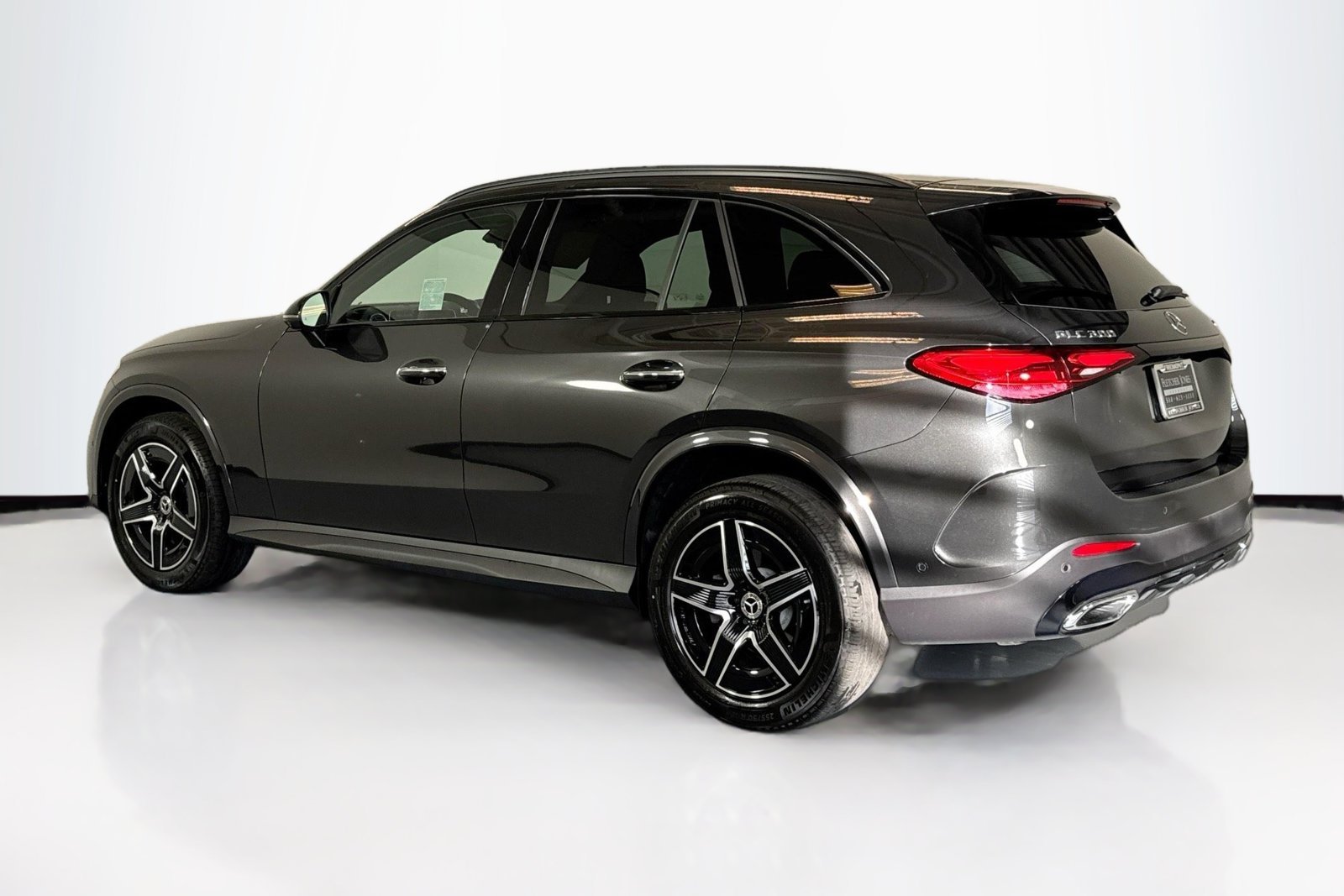 New 2026 Graphite Grey Metallic Mercedes-Benz GLC 300 image 7