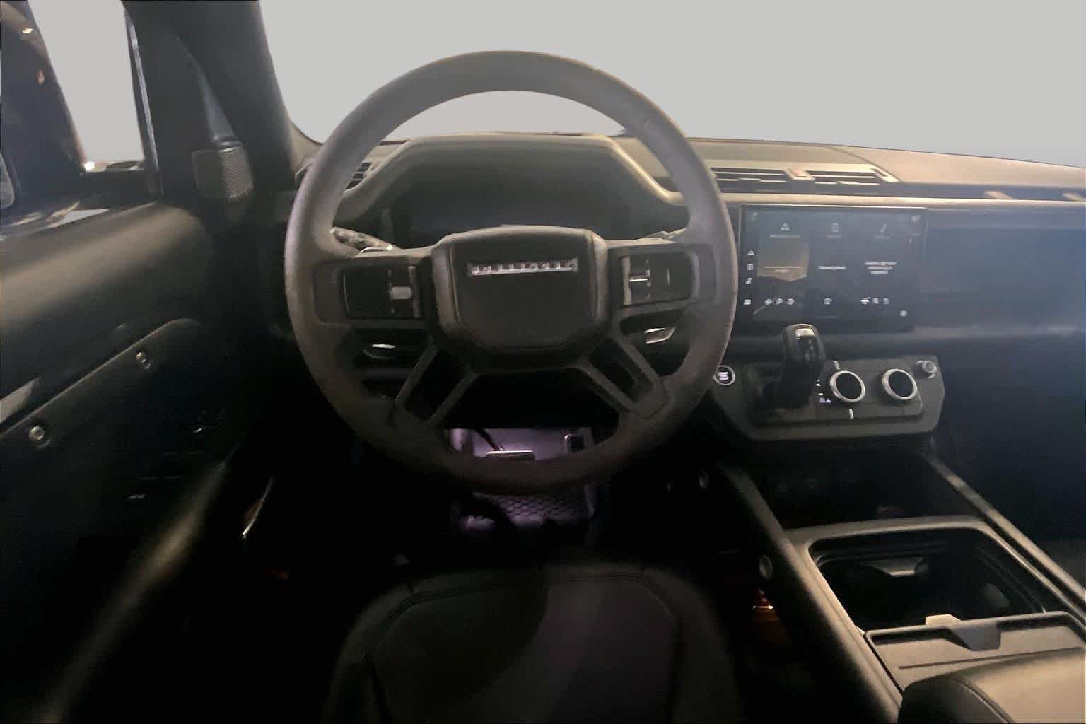 2023 Land Rover Defender 5