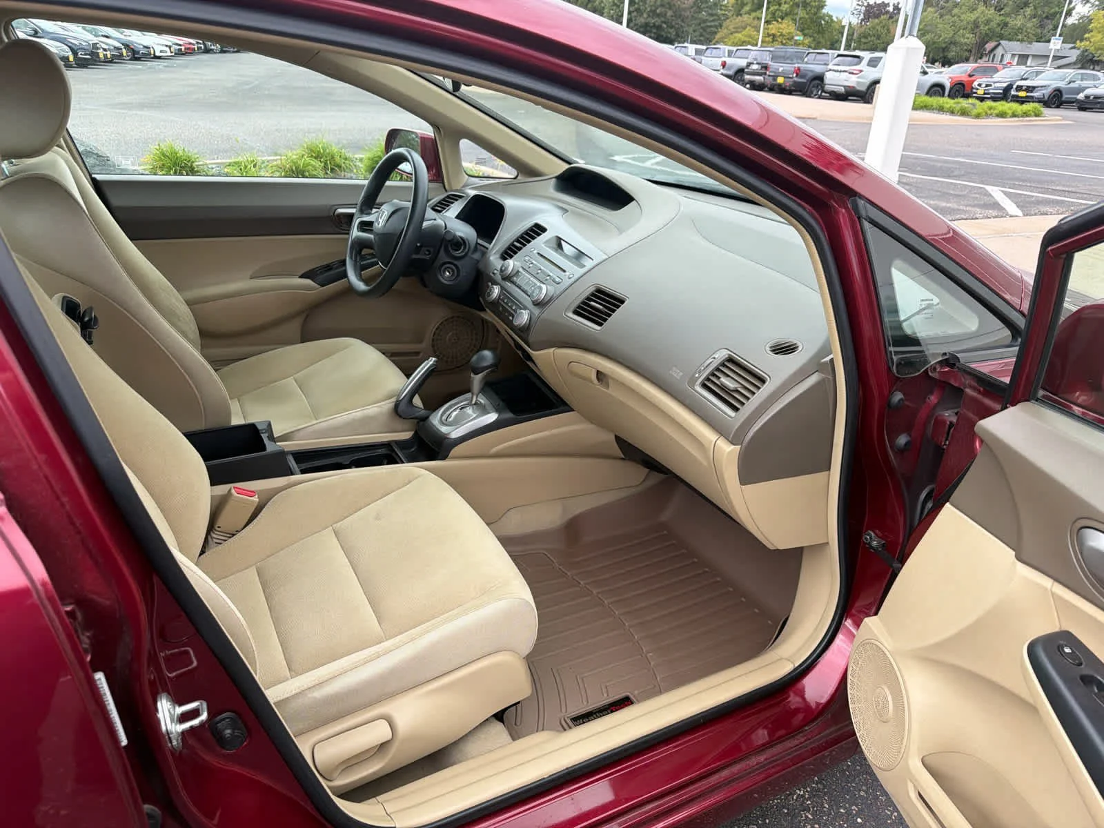 Used 2008 Red Honda LX image 5