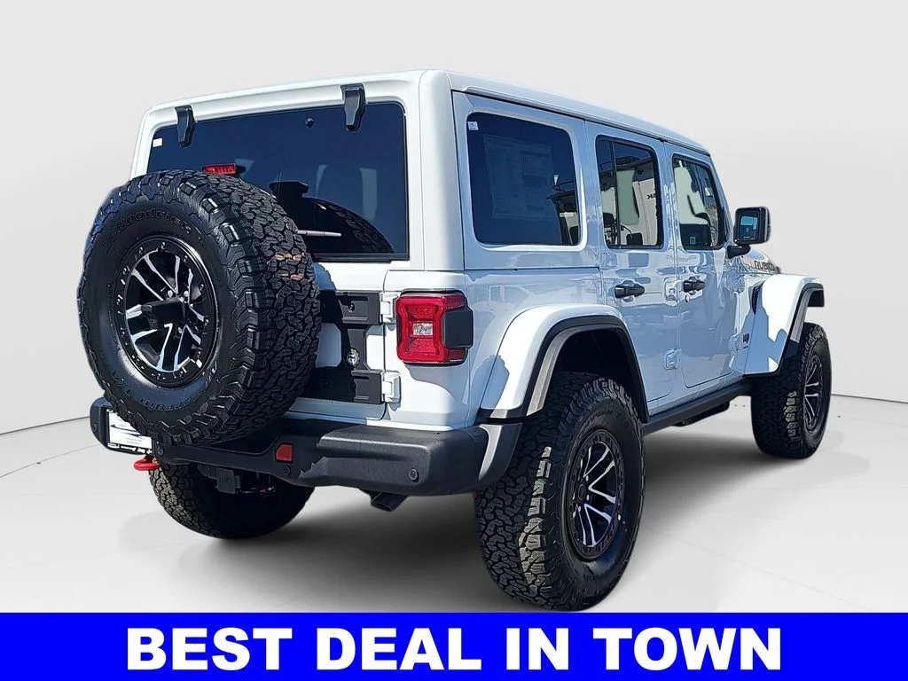 New 2026 Bright White Clear-Coat Exterior Paint Jeep Rubicon X image 3