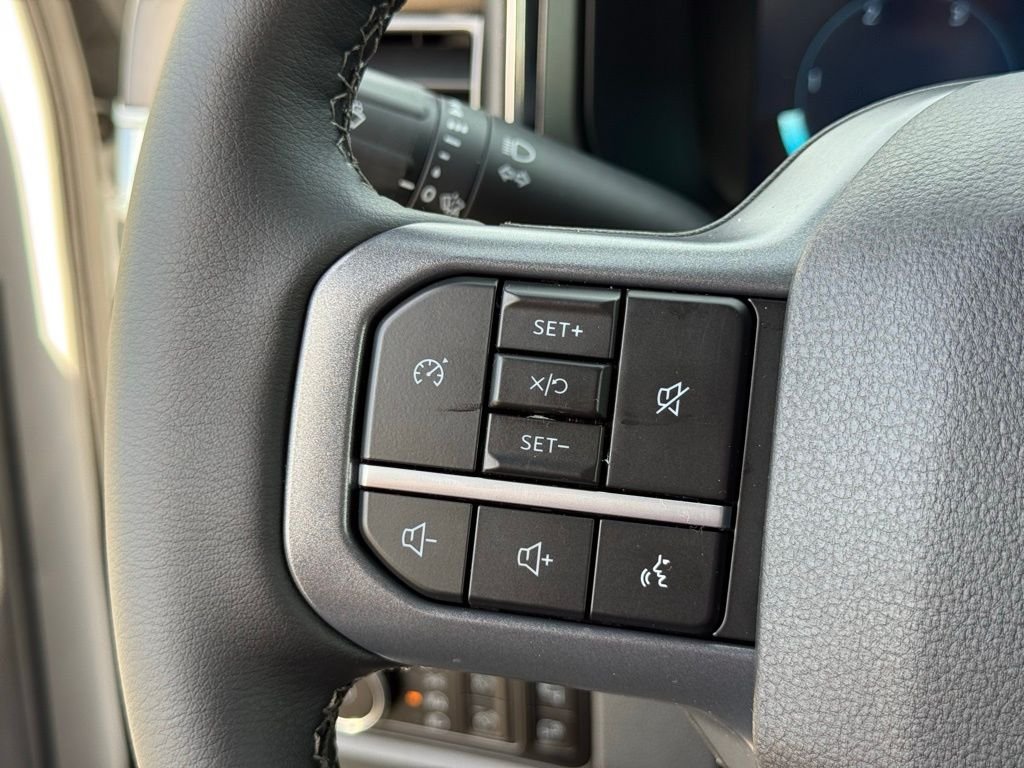 2026 Ford F-350 Super Duty Lariat - Photo 13