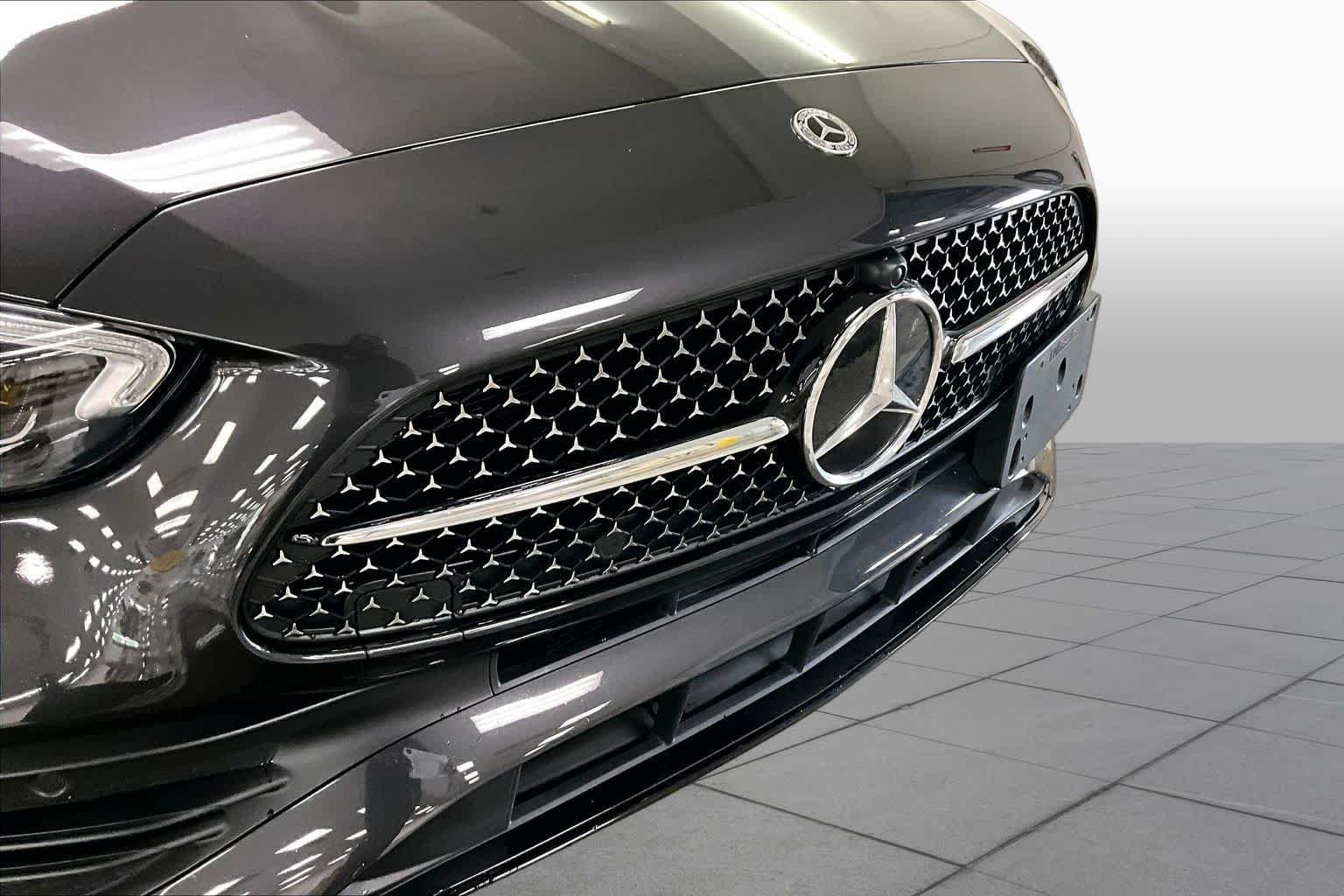 Certified Used 2026 Graphite Grey Metallic Mercedes-Benz C 300 image 31