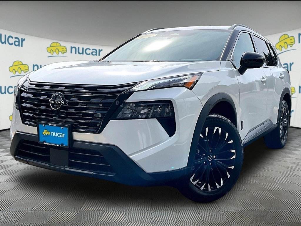 Used 2026 White Nissan Dark Armor image 3