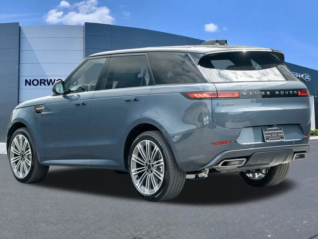 New 2026 Varesine Blue Land Rover Dynamic SE image 6