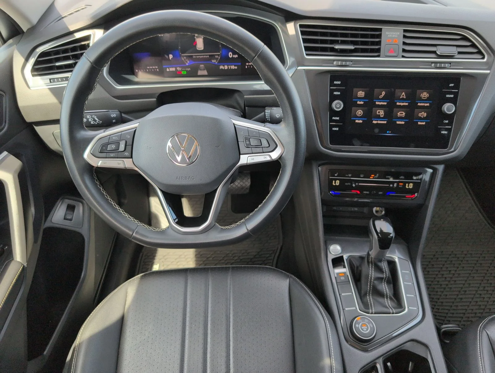 2024 Volkswagen Tiguan SE - Photo 28