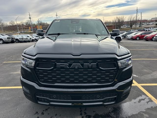 New 2026 Diamond Black Crystal Pearl-Coat Exterior Paint RAM Big Horn/Lone Star image 2
