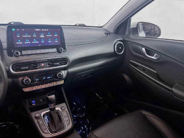 Used 2022 Lunar Hyundai Limited image 19