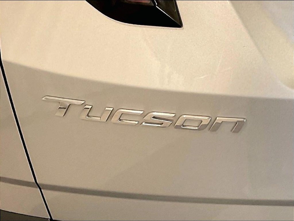 Used 2024 Silver Hyundai SEL image 28