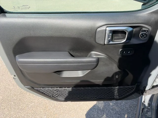 Used 2023 Sting Gray Clearcoat Jeep Rubicon image 18