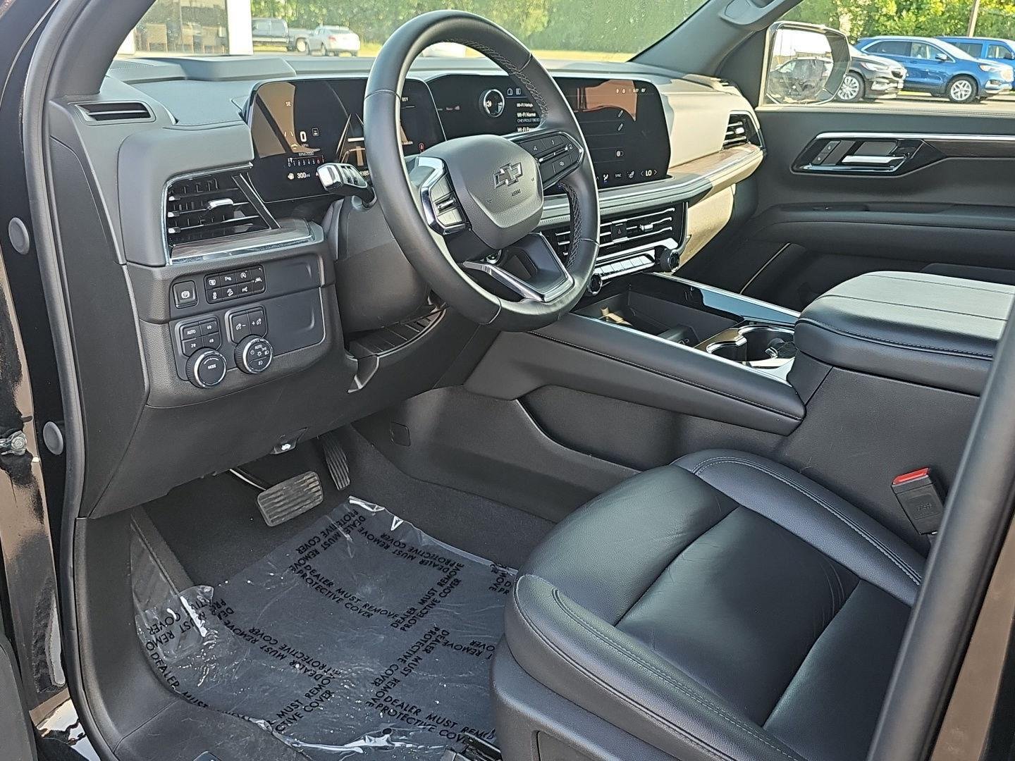 Used 2025 Black Chevrolet Z71 image 11
