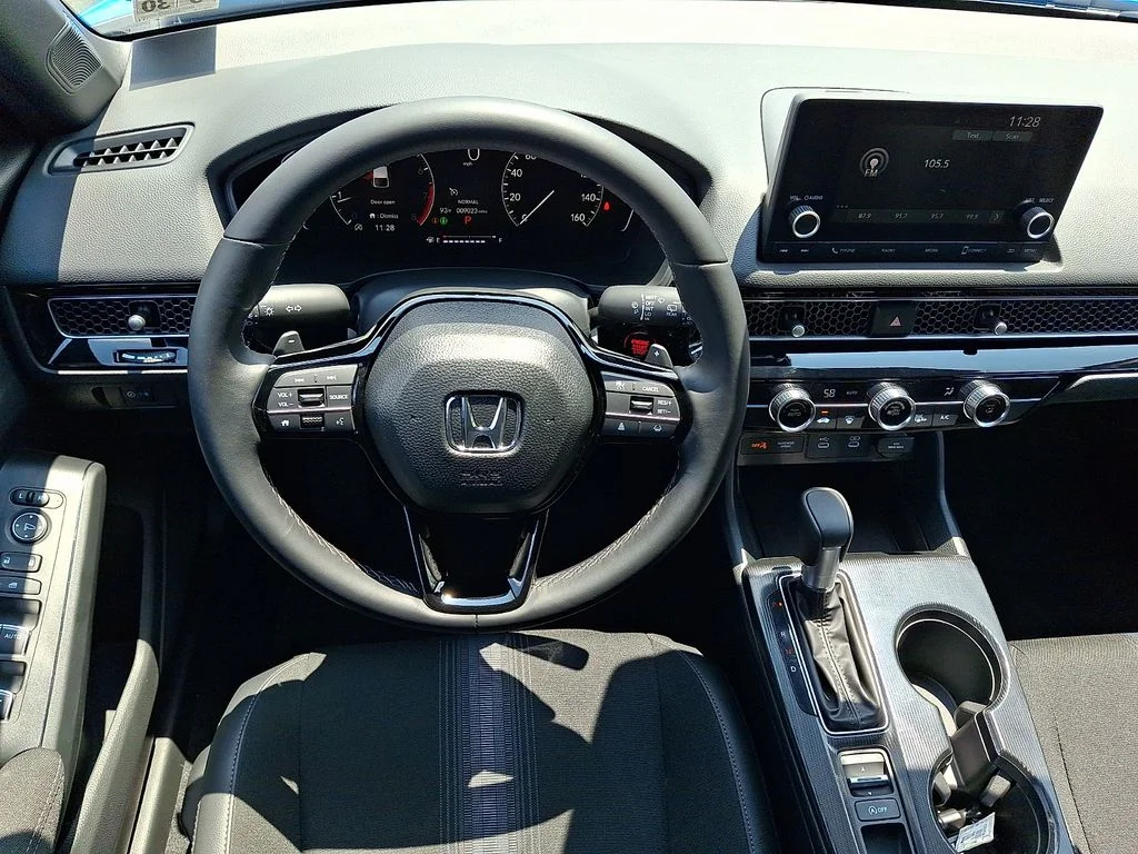 2026 Honda Civic Hatchback Sport - Photo 11