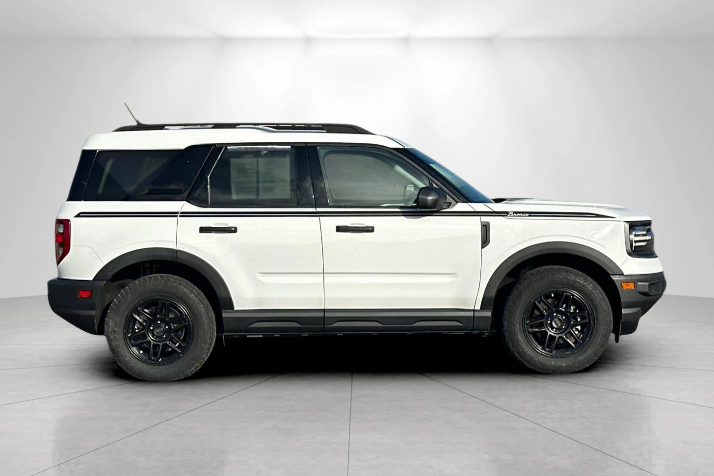 Used 2024 Oxford White Ford Big Bend image 2