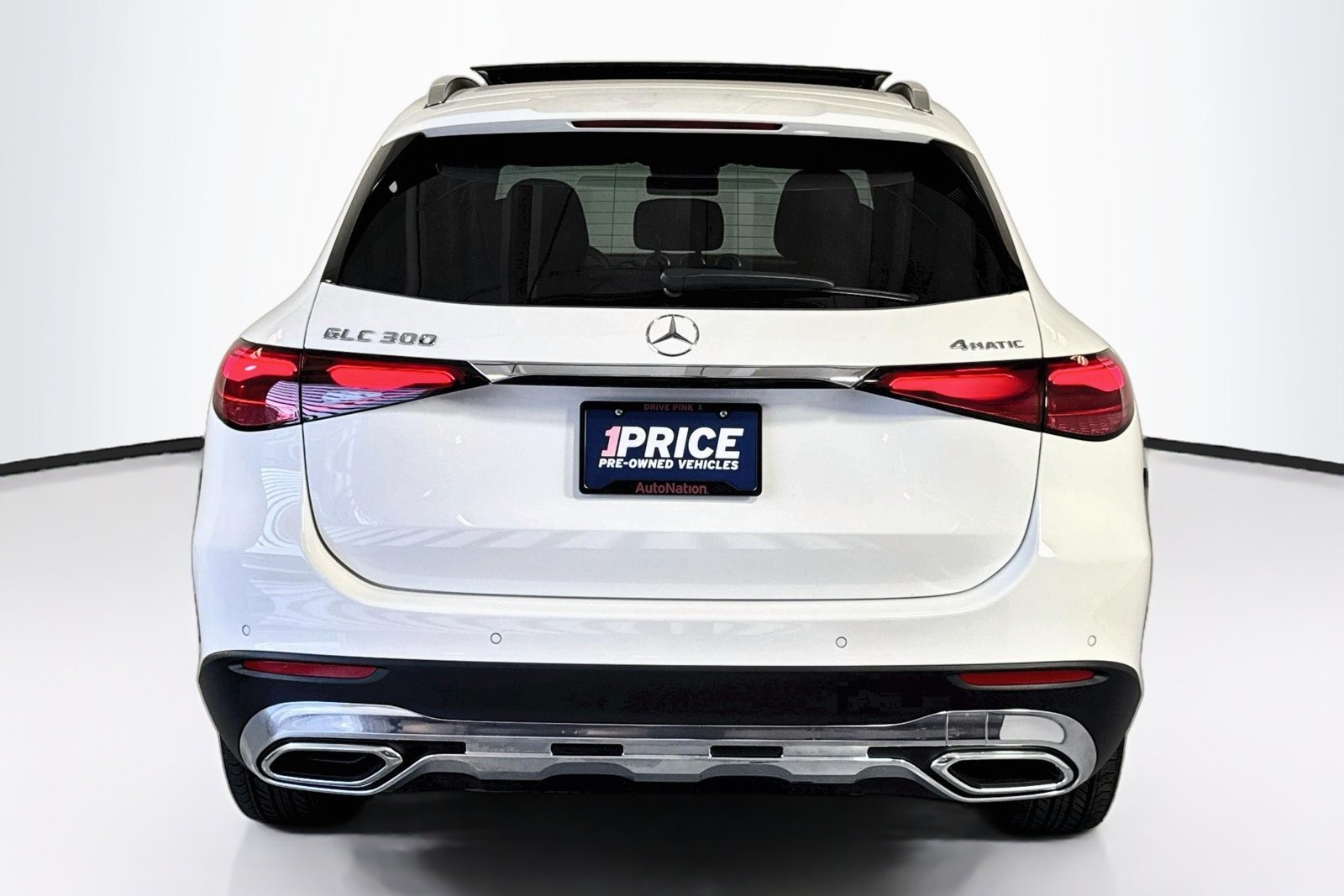 Certified Used 2026 Polar White Mercedes-Benz GLC 300 image 6