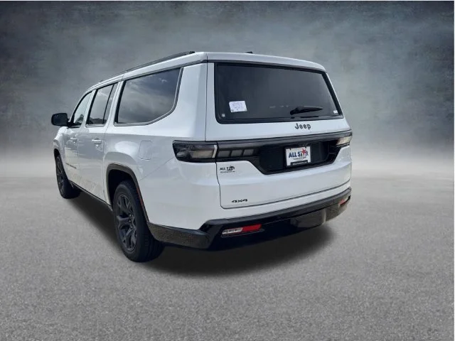 New 2026 Bright White Clear-Coat Exterior Paint Jeep Limited Altitude image 6