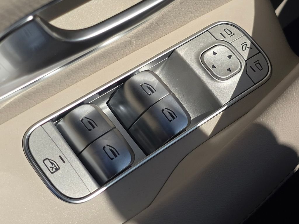 New 2026 Twilight Blue Metallic Mercedes-Benz GLE 53 AMG® image 29