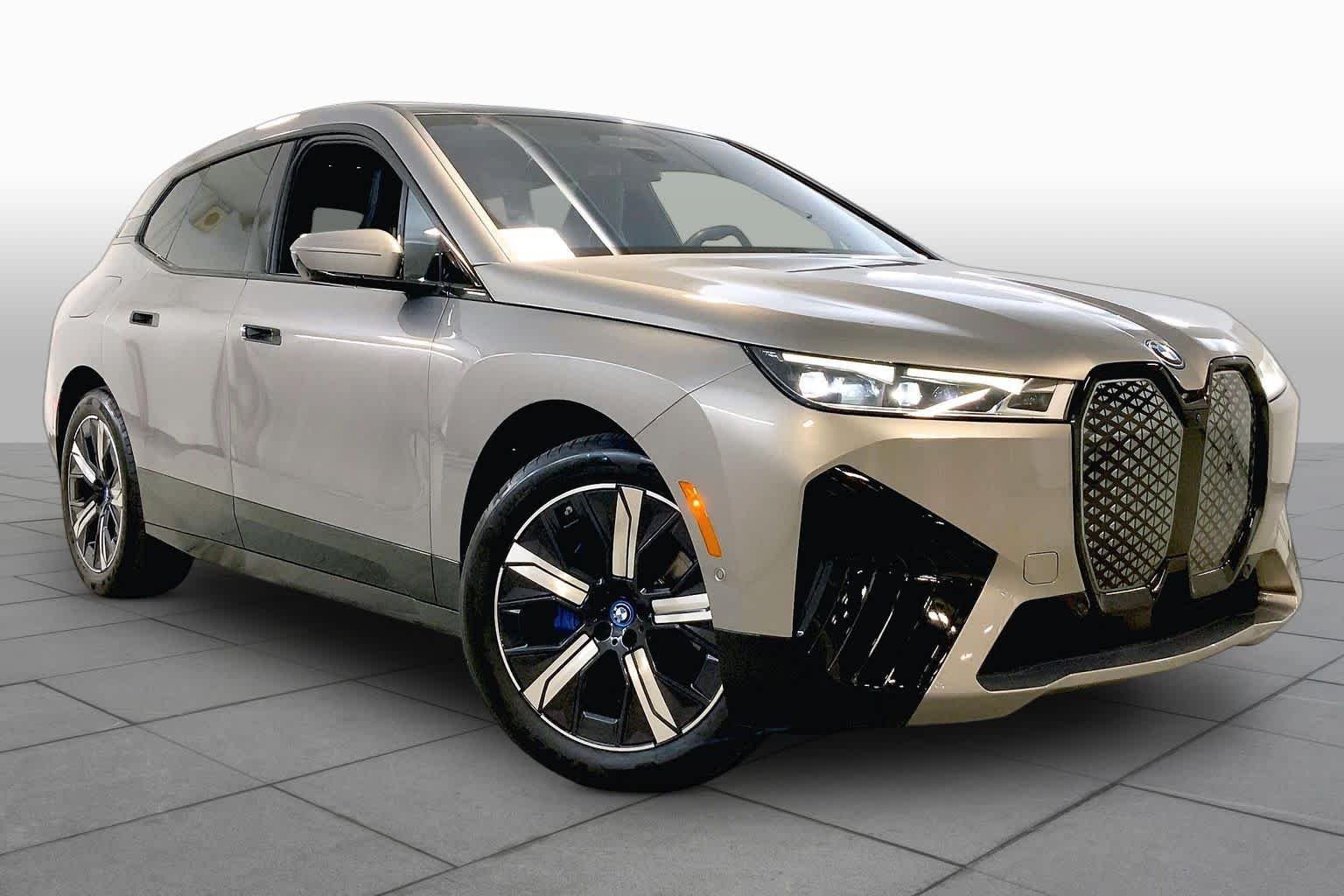 Used 2024 BMW iX Base with VIN WB523CF05RCP02122 for sale in Merriam, KS