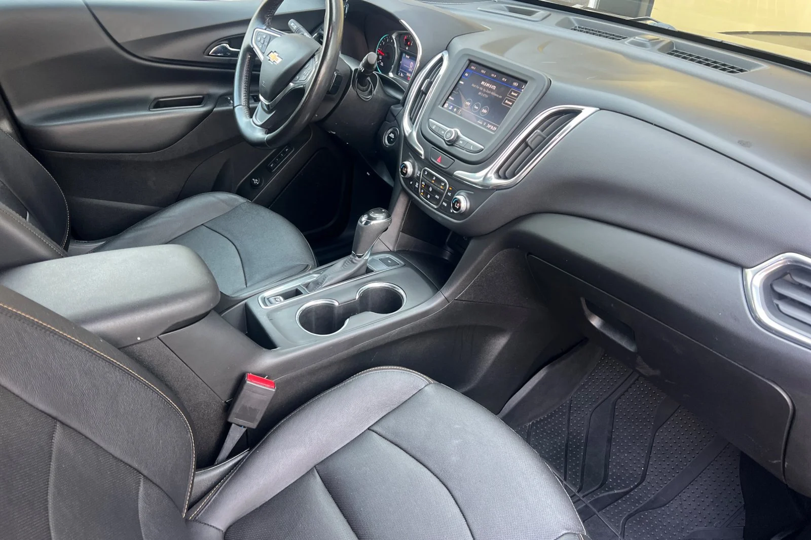 Used 2020 Mosaic Black Metallic Chevrolet LT image 16