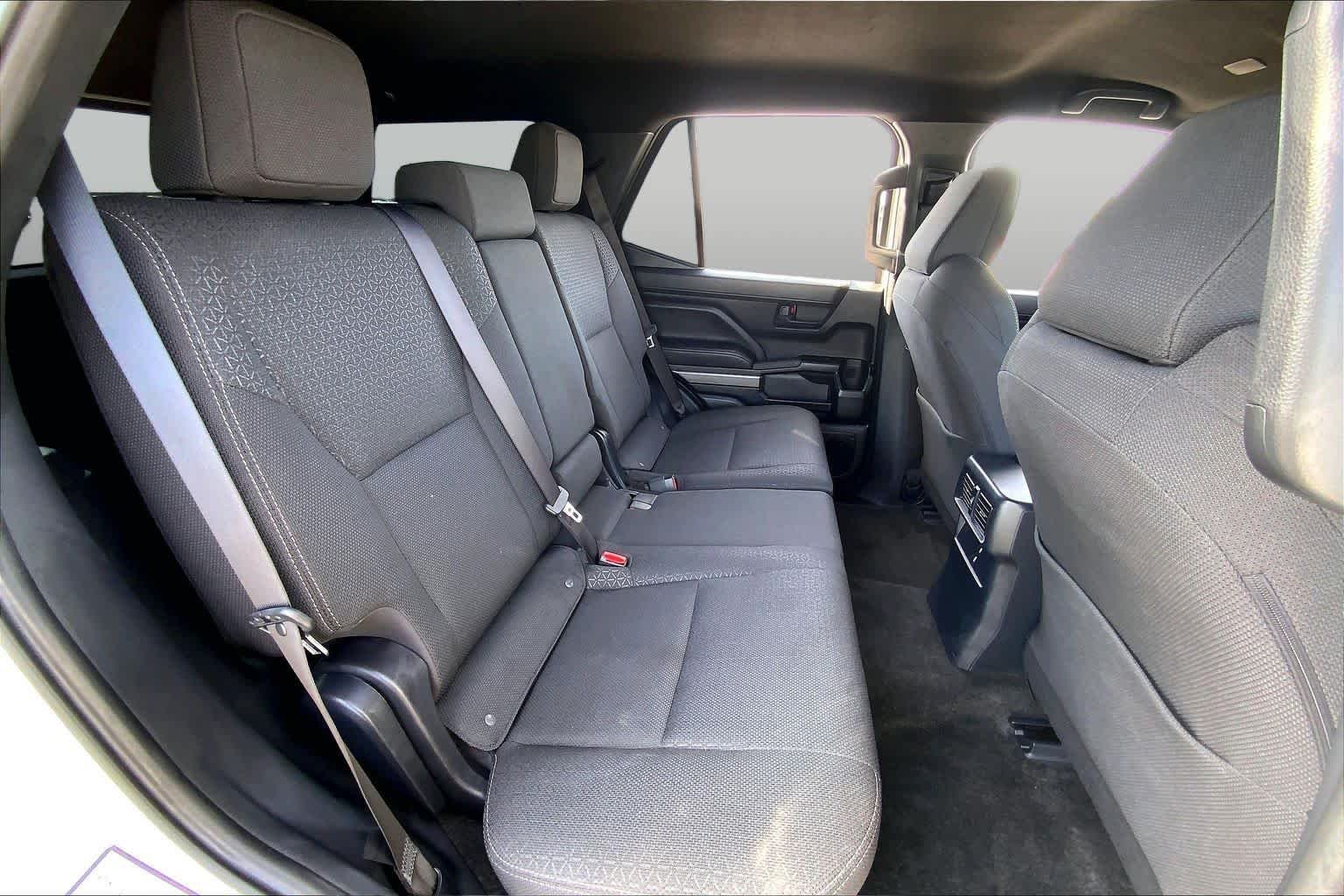 Used 2025 Ice Cap Toyota SR5 image 19