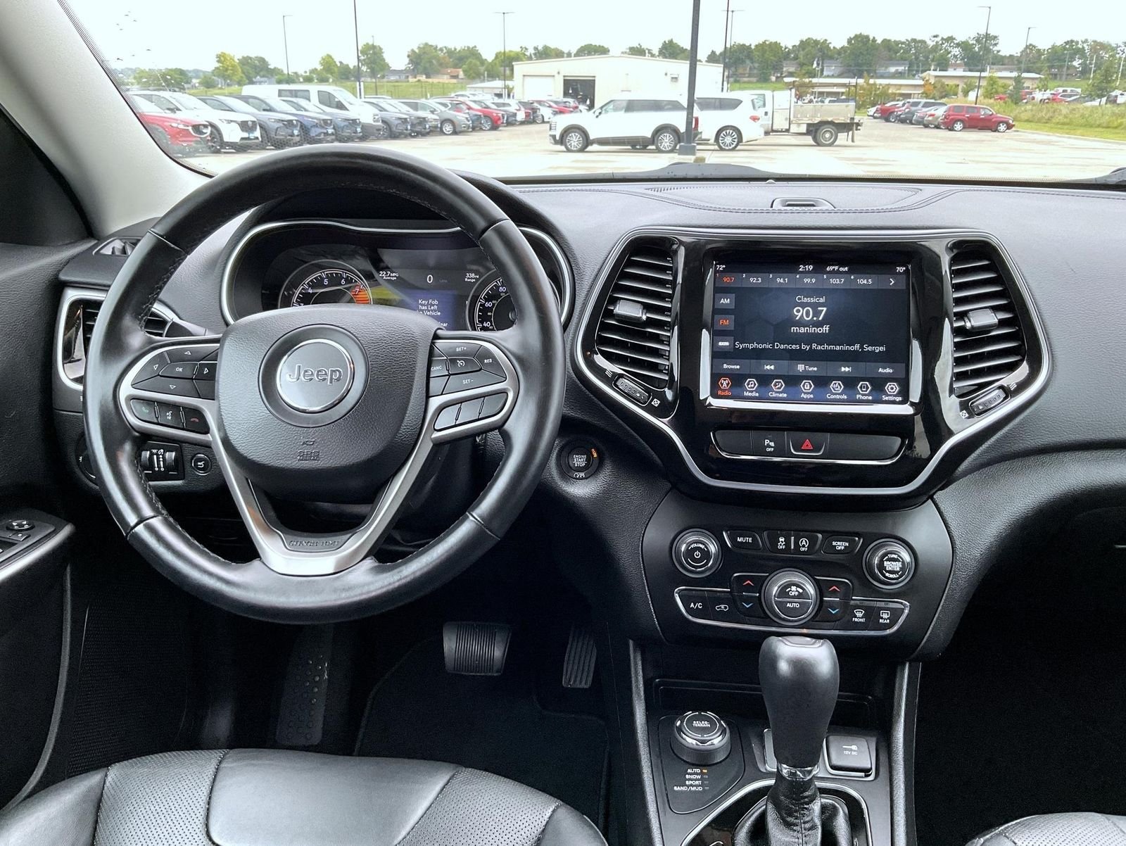 Used 2019 Gray Jeep Limited image 14