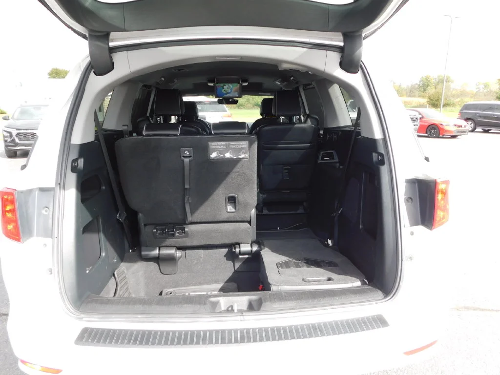 Used 2023 White Honda Elite image 31