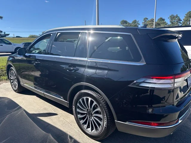 Used 2022 Black Lincoln Standard image 2
